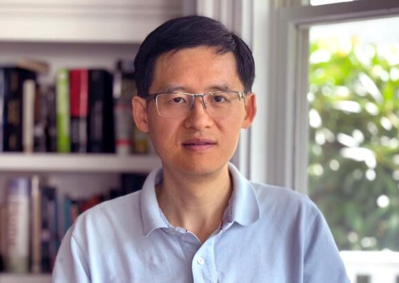 headshot of Hong Liu